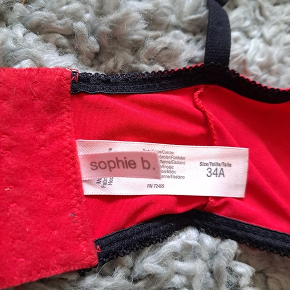 Sophie b. | Red and black lace 4 hook push up bra 34A - Picture 6 of 9